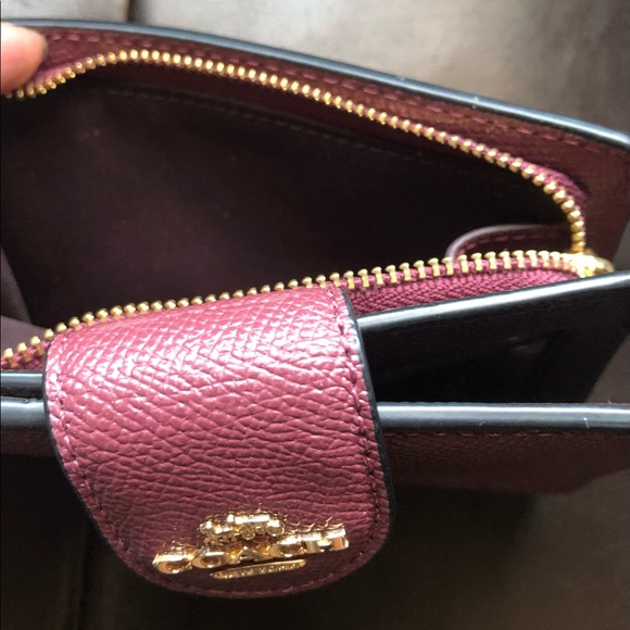 Coach Zip Wallet - Picture 4 of 4